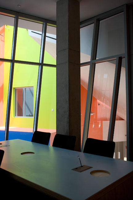 Floor-to-ceiling windows in a seminar room.
