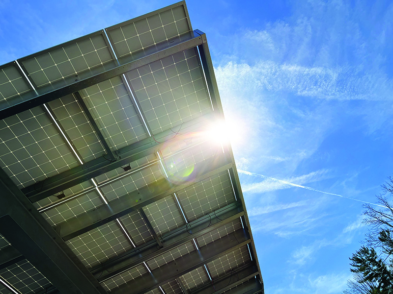 ESSAY_SolarPanels_BD_1.jpg Solar panels at the Andlinger Center for Energy and the Environment