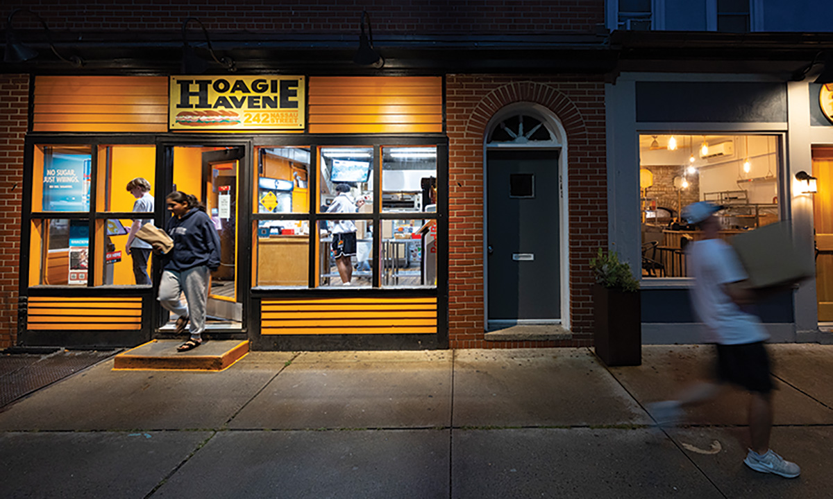 Hoagie Haven at night