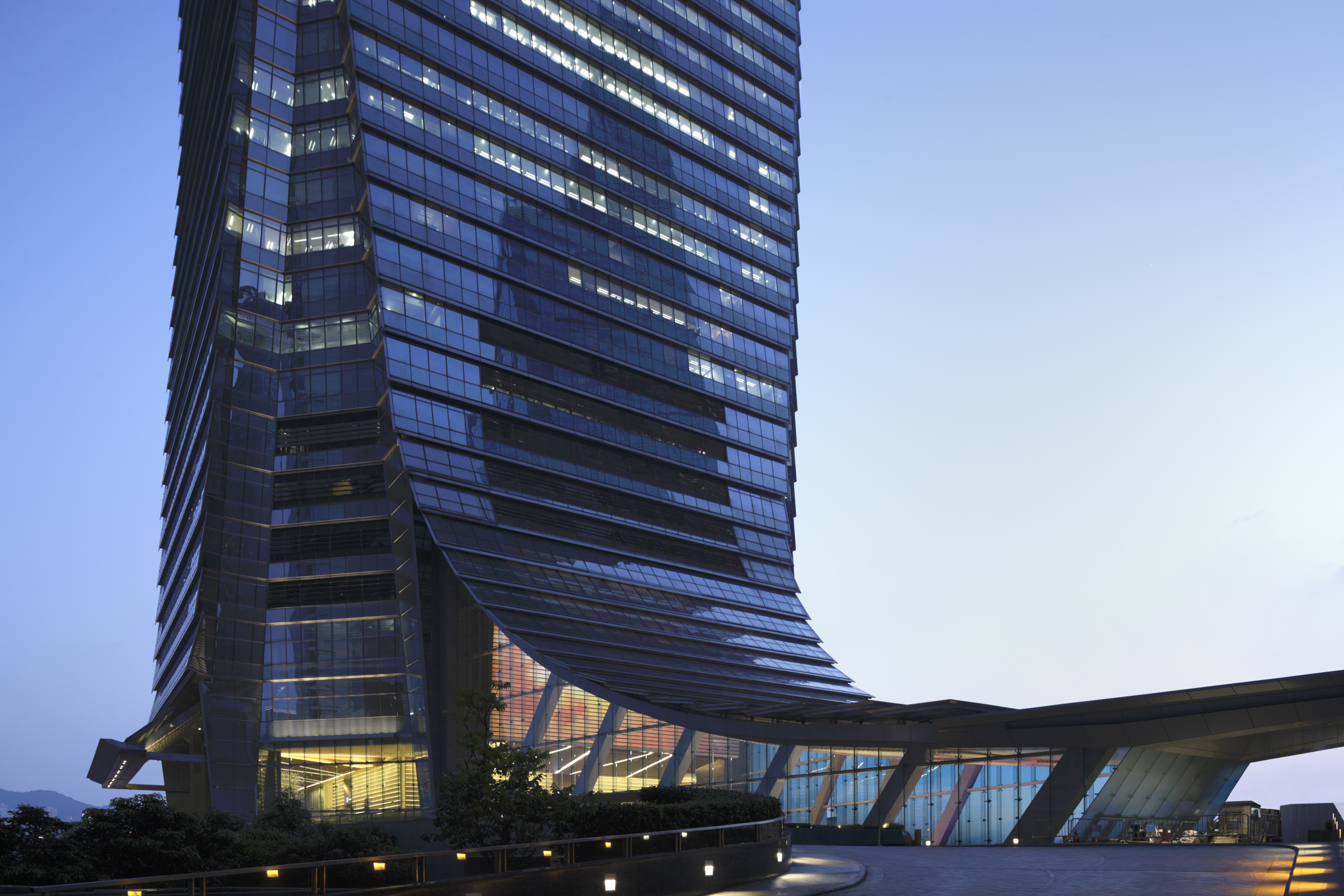 A close-up of the base of the International Commerce Centre (ICC) tower. (Photo: Nacasa & Partners)