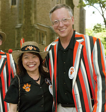 LIVE.R-FW71_3706clip.jpg Christopher Nicholas ’71 and his wife, Mary, enjoy the party.