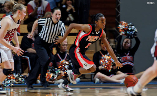  Krystal Hill ’11 scored a season-high 13 points against Harvard March 5.