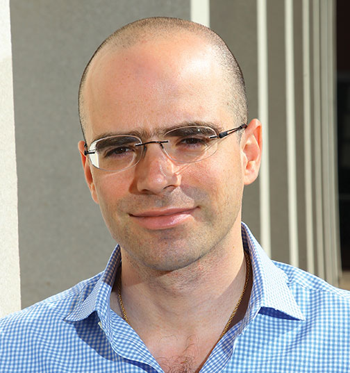 How drugs work can be dependent on or influenced by a patient’s behavior, Professor Sylvain Chassang points out.