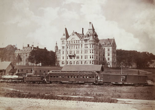 NB_DigiLibrary2985.jpg The Dinky station near Witherspoon Hall, circa 1880