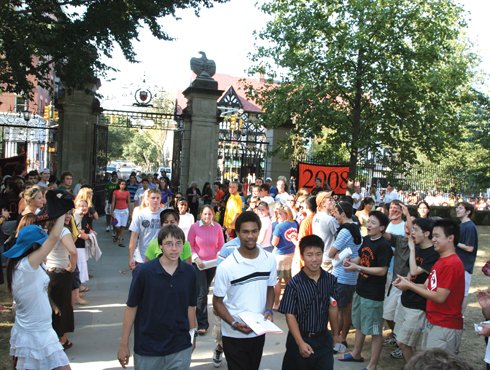 2005: Enrollment for the incoming undergraduate class increases, beginning a gradual expansion of the student body first outlined by the Board of Trustees in 2000. The freshman class reaches its steady-state size of about 1,300 students in 2009. (Photo: 