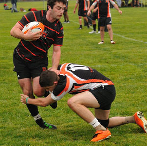 i-fc46a52ec7179e77cea22abbb87211f5-rugby_howard.jpg