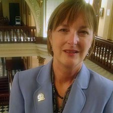 Mary Throne â82 (Louis Jacobson â92)