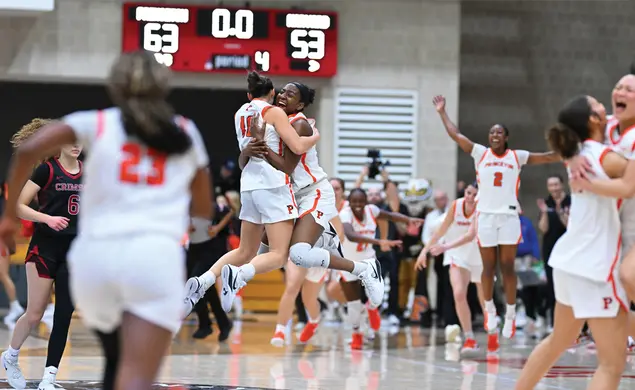 Princeton’s Parade of Champs Continues in Women’s Basketball, Squash