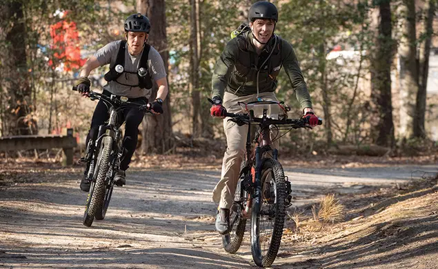 Together, Tom Rassweiler ’02 and Pat Truxes ’02 Adventure Race