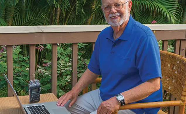 “What I’ve tried to do all along is to report about real people,” says Joe Day ’58, at his home on Kauai.