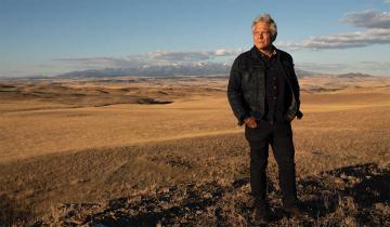 Walter Kirn ’83 enjoys the wide-open spaces of his ranch near Livingston, Montana