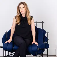 Amanda Pratt ’01 Is Elevating Women Artists and Designers at Her NYC Gallery Amanda Pratt ’01 Is Elevating Women Artists and Designers at Her NYC Gallery