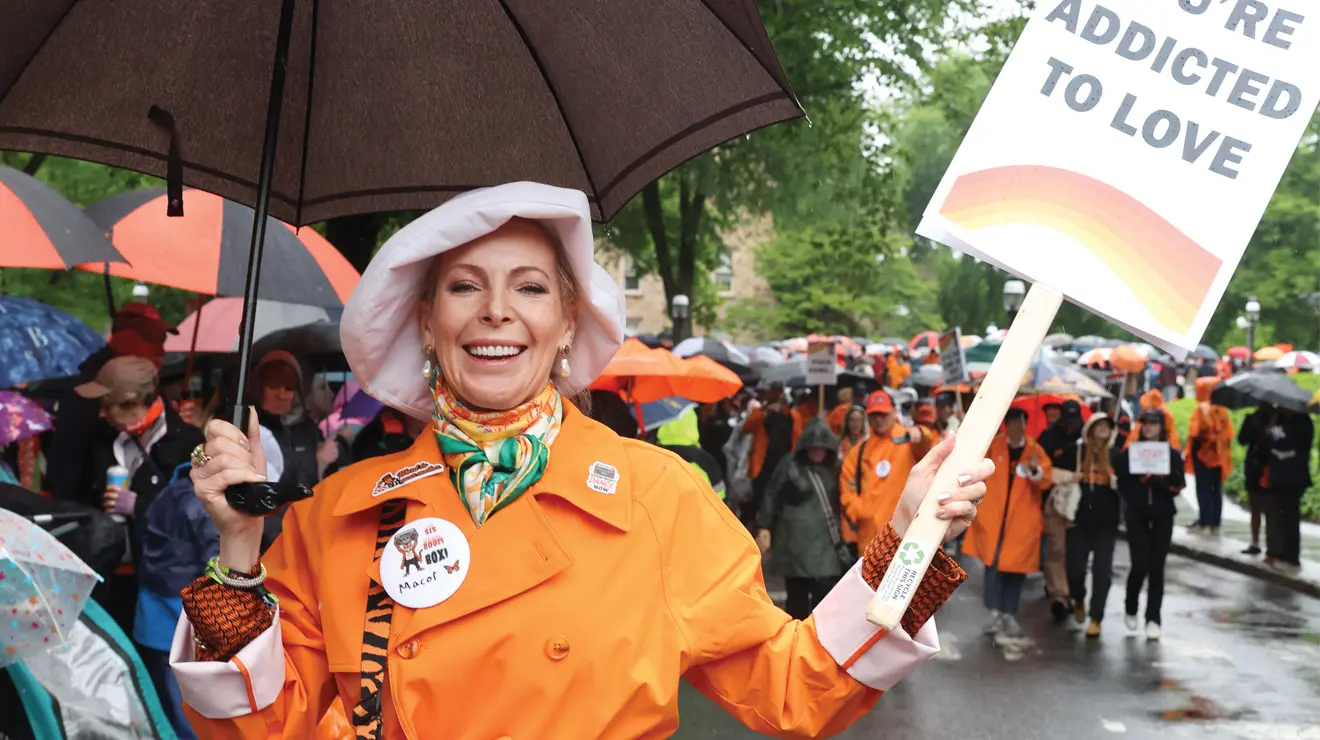 REUNIONS_Class of 1991.jpg Macol Stewart Cerda ’91 and her class pick a good year to don trench coats in a nod to the movie Say Anything.