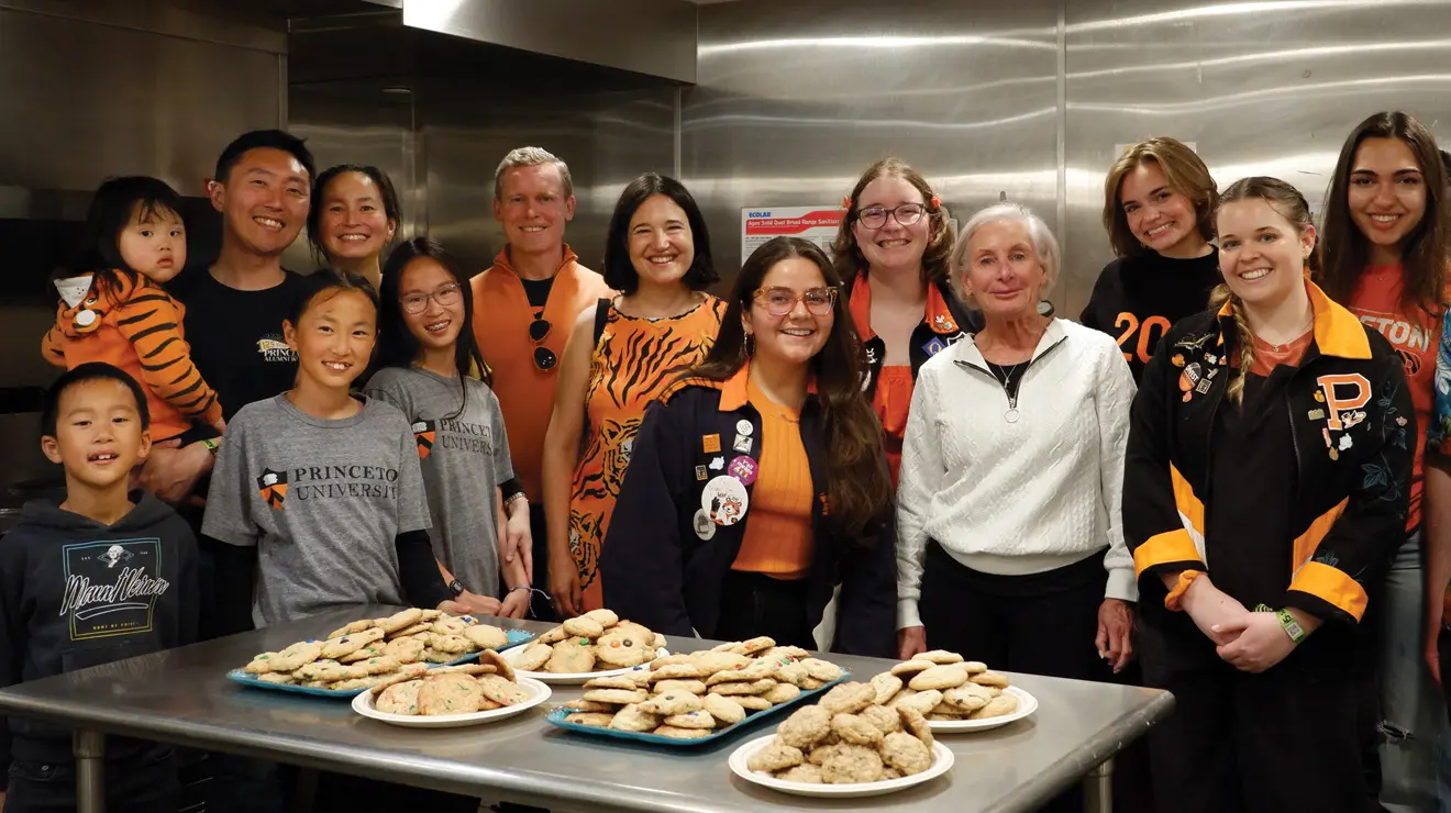 Murray-Dodge Caf&eacute; Celebrates 50 Years of Free Cookies