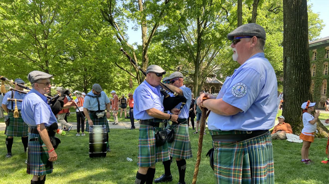 Bagpipers get ready for the P-rade.