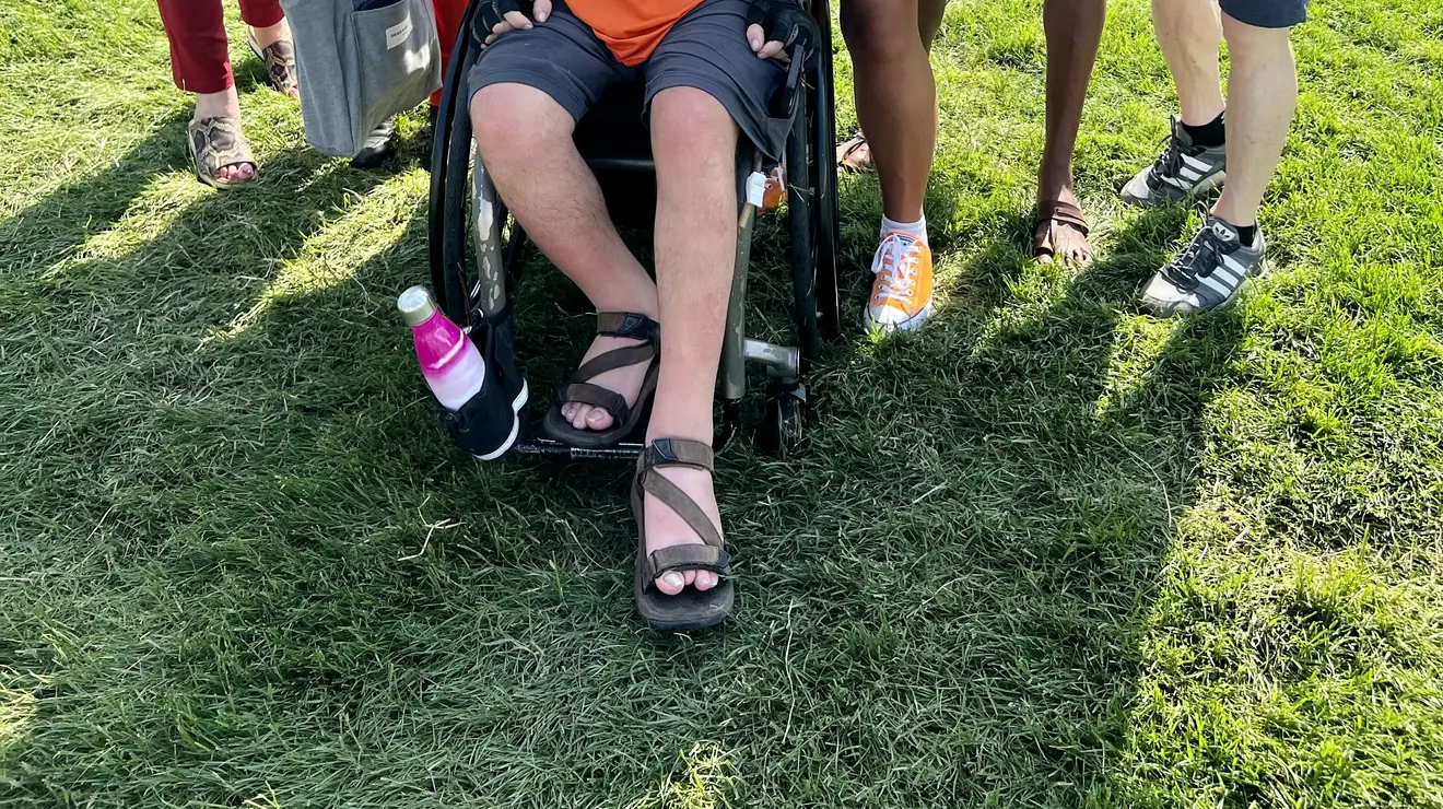 Seven members of the Class of 1992.