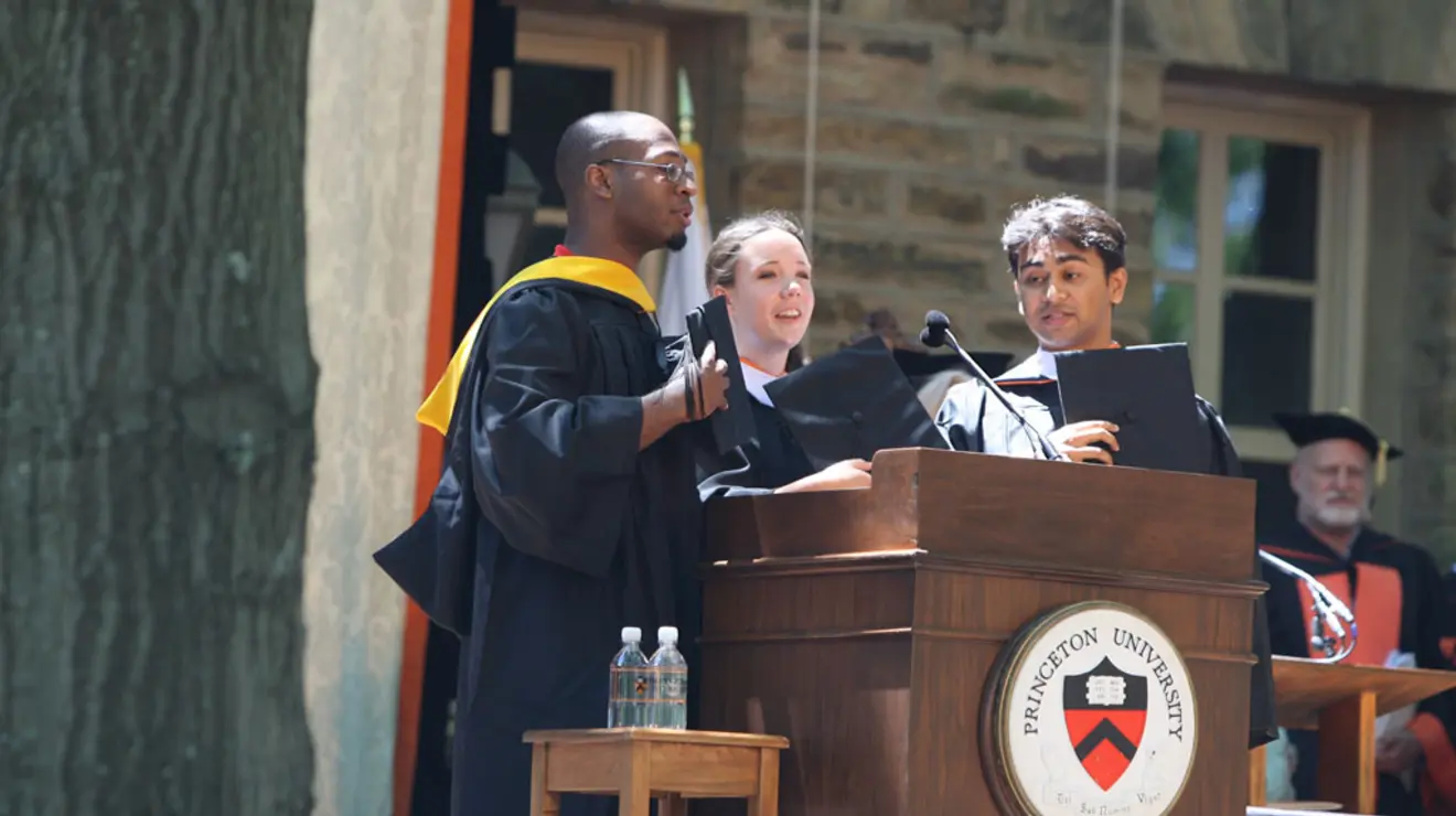 PAW-Commencement 2013-362.jpg