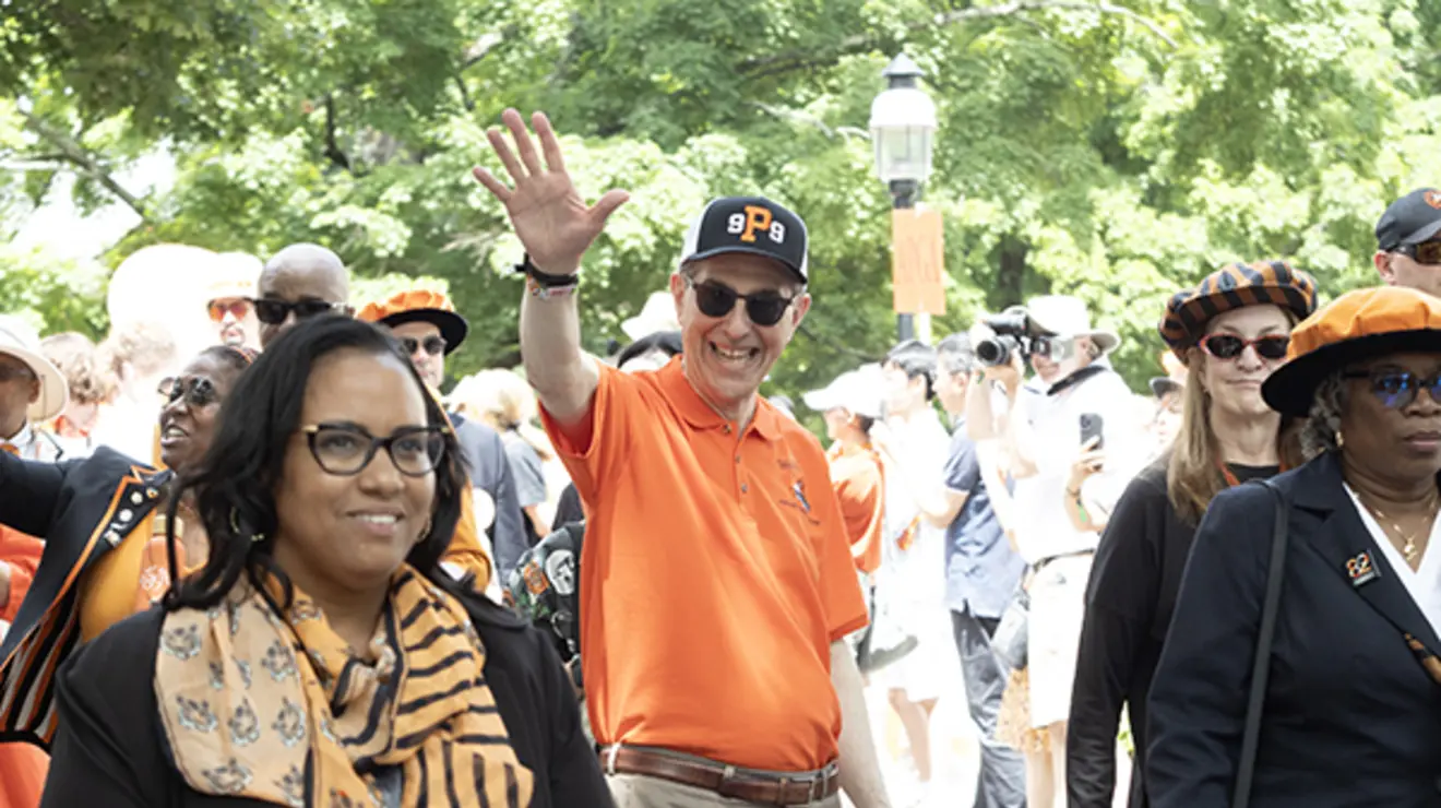 ReunionsSlideshow17.jpg President Christopher Eisgruber ’83 marches in the P-rade.
