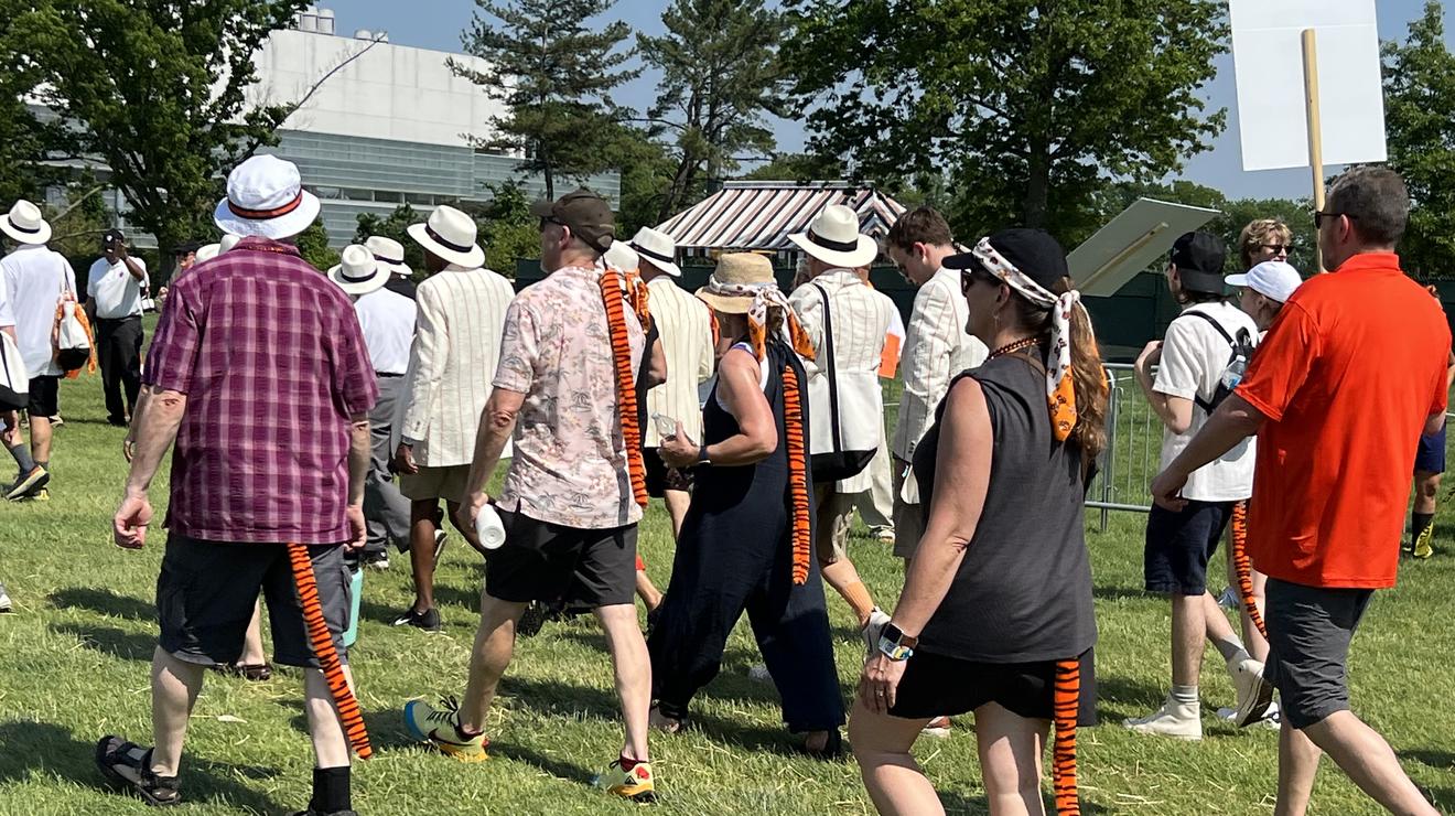 Marchers in the P-rade don tiger tales.