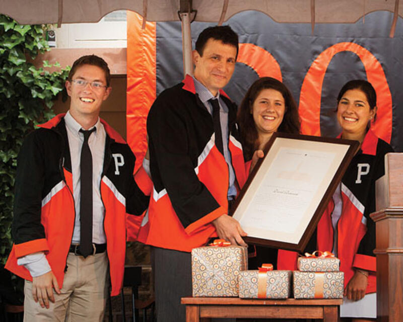 Editor-Remnick.tif.jpg David Remnick ’81 at Class Day.