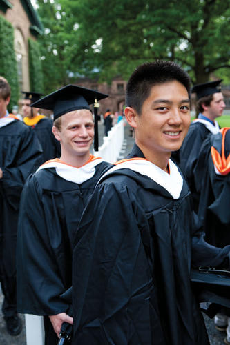 Zackory Burns ’10, left, and Wesley Loo ’10