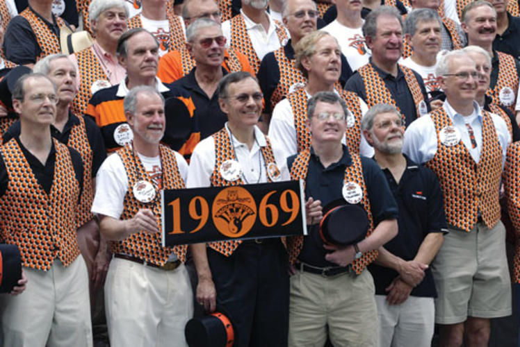 The Class of 1969 takes its “Magical Mystery Tour” to its 40th-reunion photo.