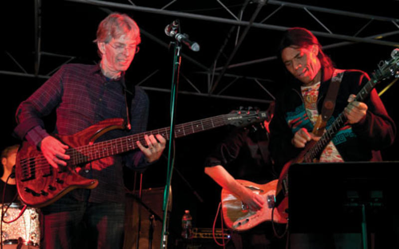 Phil Lesh p’12, left, and Stanley Jordan ’81