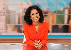 Adriana Diaz ’06 on the set of her new CBS Mornings show.