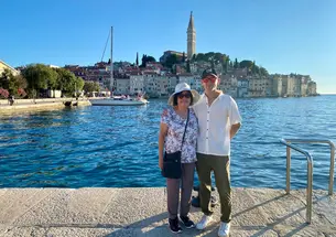 Darren Joe ’02 and his mother in Croatia. 
