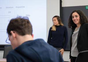 Neuroscience professor Ilana Witten speaks in class in front of students