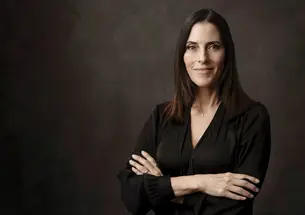 Cecilia Peck in drammatically lit photo