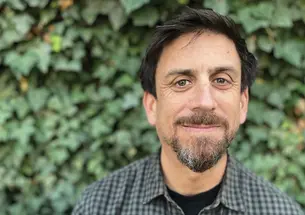 Color portrait of Max Weiss