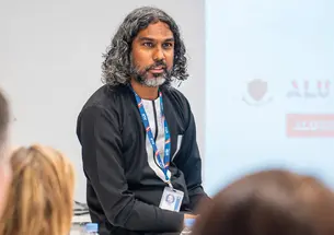 Veda Sunassee ’10 speaking to a group of students
