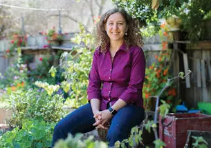 Sharon Gamson Danks ’93 founded Green Schoolyards America to make playgrounds safer and more environmentally friendly.