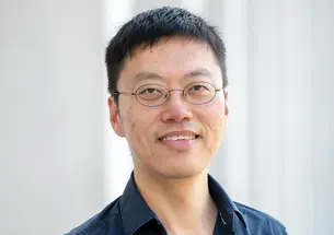 TRANSLATOR-IN-RESIDENCE DONG LI