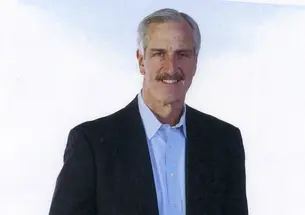 Tom Chestnut '70