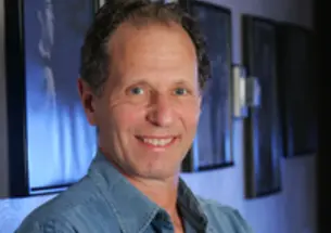 13652-sjross credit Alexandra Bissonnette-thumb-200x300-13651.jpg