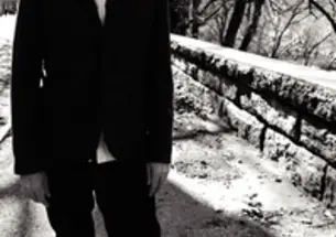 17730-Peter de Jonge photo credit Daina Zivarts-thumb-200x355-17729.jpg