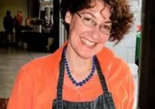 21822-sTEPHANIE rOSENBAUM HEADSHOT SMALL FILE-thumb-200x200-21821.jpg