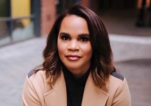 Photo of Laura Coates ’01