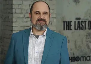 Craig Mazin ’92, the creator/executive producer/writer/director of "The Last of Us," poses at the premiere of the HBO series, Monday, Jan. 9, 2023, at the Regency Village Theatre in Los Angeles. 