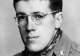 Fred Fox ’39, in uniform.