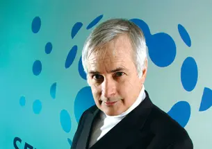 Astronomer Seth Shostak ’65 has sifted through the universe’s radio signals for intelligent life.