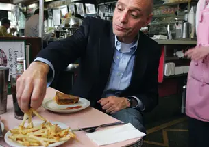 Eric Schlosser ’81