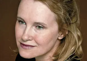 Lorraine Adams ’81’s novel opens with the crash of a female fighter pilot’s plane into the Potomac River.