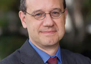  In a new book, Professor Aaron L. Friedberg analyzes the challenges that China poses to the United States.