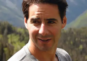  Peter Hessler ’92 profiles Chinese individuals and ­villages in his new book, “Country Driving.” 