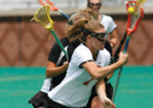 Holly McGarvie '09