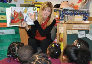 Meaghan Petersack ’08 with her kindergarten students in Washington, D.C.