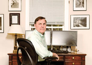 Kenneth Moch ’76 in his home in Chapel Hill, N.C.